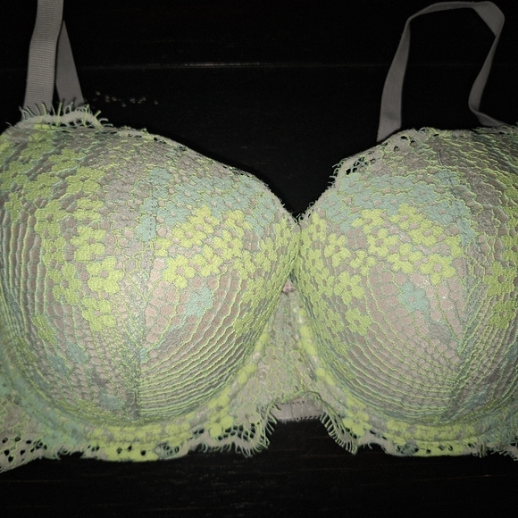 All Bras: Buy 1, Get 1 Free - Picture 5 of 9